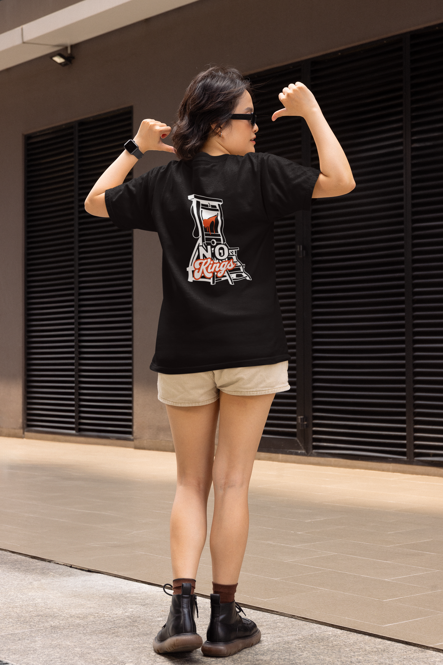 NO KINGS  Guillotine Graphic Tee